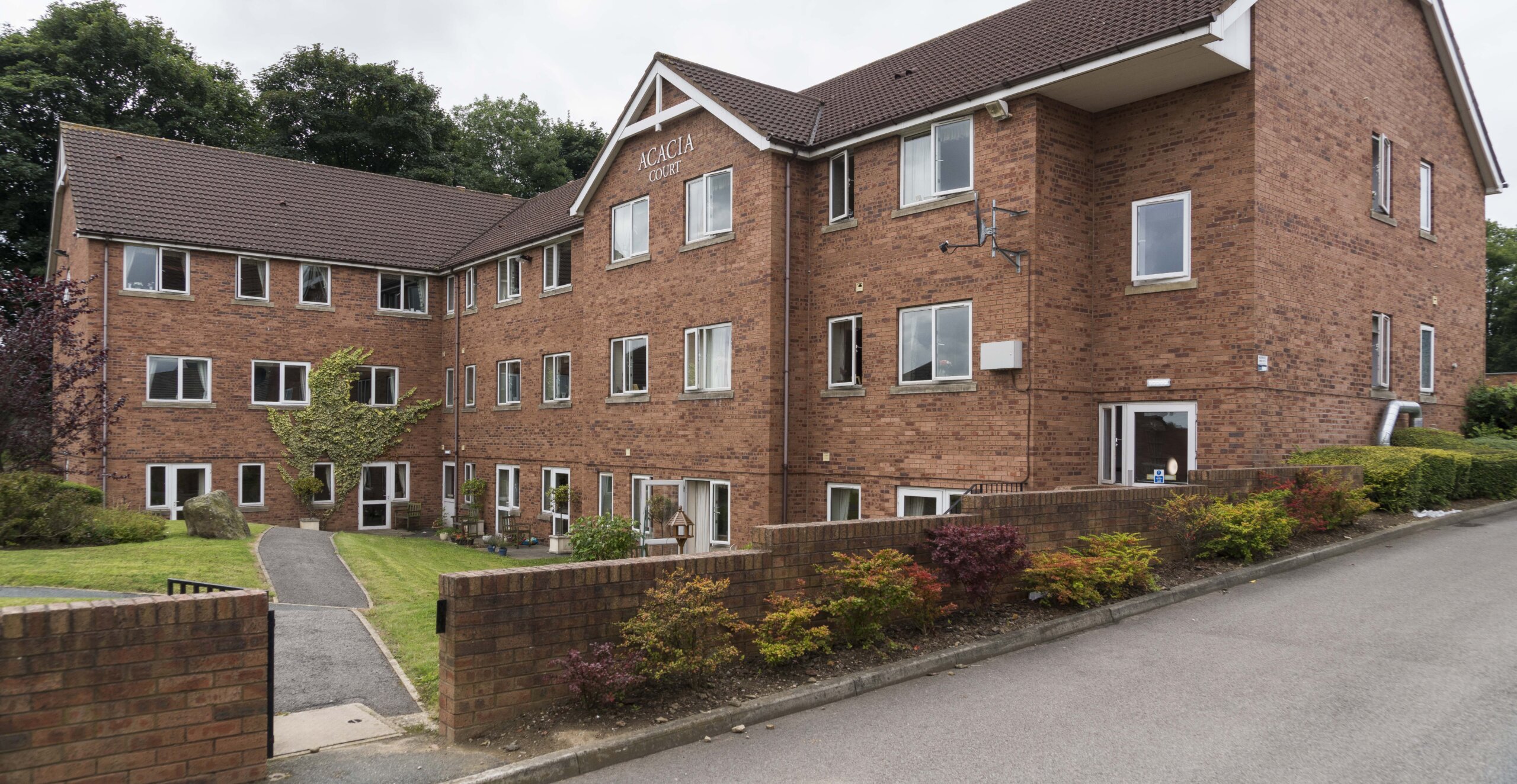 Acacia Court Care Home – Exterior 4