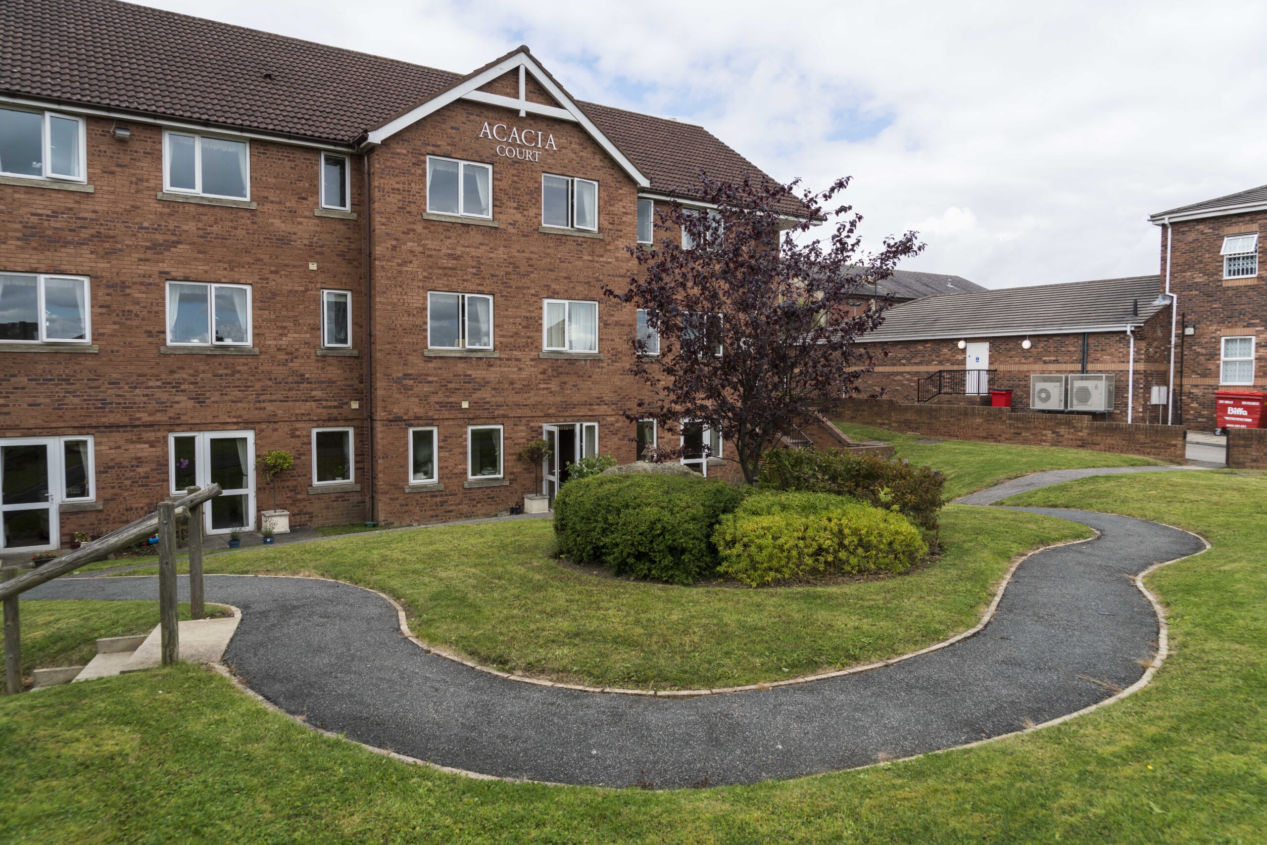 Acacia Court Care Home – Garden 2