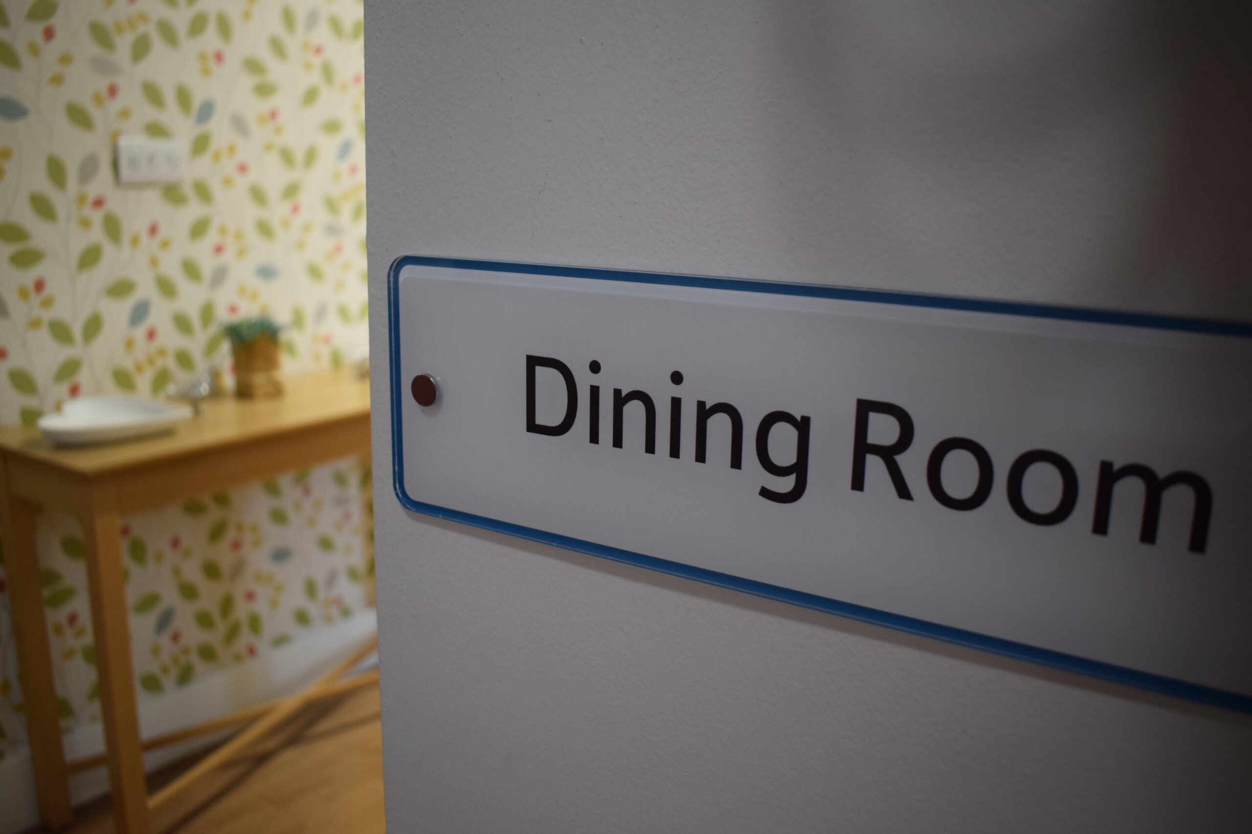 Acorn Hollow – Dining Room Sign